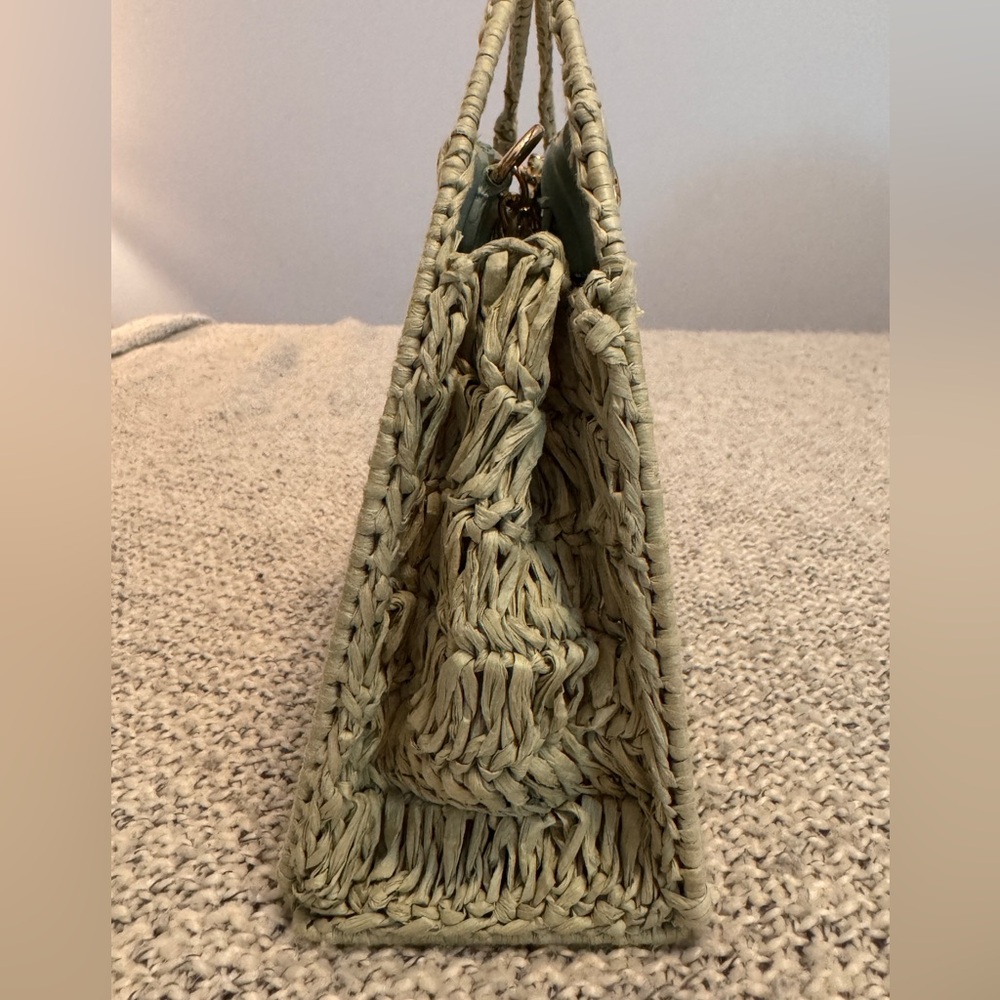 House of Harlow 1960 Authentic Green Woven Crossbody Bag with Gold Chain - Picture 3 of 16